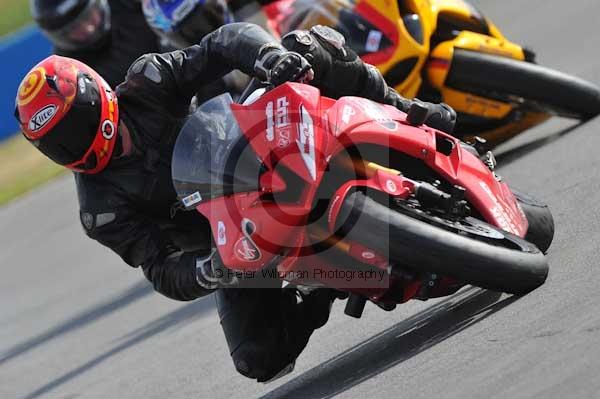 Motorcycle action photographs;Trackday digital images;donington;donington park leicestershire;donington photographs;event digital images;eventdigitalimages;no limits trackday;peter wileman photography;trackday;trackday photos