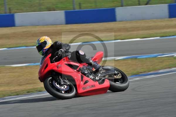Motorcycle action photographs;Trackday digital images;donington;donington park leicestershire;donington photographs;event digital images;eventdigitalimages;no limits trackday;peter wileman photography;trackday;trackday photos