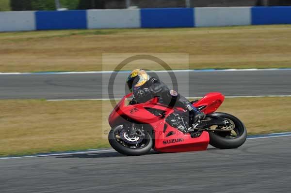 Motorcycle action photographs;Trackday digital images;donington;donington park leicestershire;donington photographs;event digital images;eventdigitalimages;no limits trackday;peter wileman photography;trackday;trackday photos