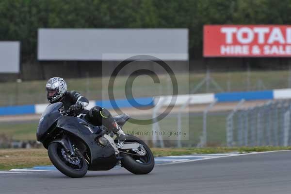 Motorcycle action photographs;Trackday digital images;donington;donington park leicestershire;donington photographs;event digital images;eventdigitalimages;no limits trackday;peter wileman photography;trackday;trackday photos