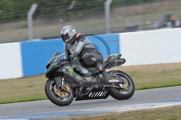 Motorcycle action photographs;Trackday digital images;donington;donington park leicestershire;donington photographs;event digital images;eventdigitalimages;no limits trackday;peter wileman photography;trackday;trackday photos