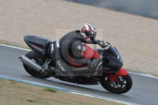 Motorcycle action photographs;Trackday digital images;donington;donington park leicestershire;donington photographs;event digital images;eventdigitalimages;no limits trackday;peter wileman photography;trackday;trackday photos