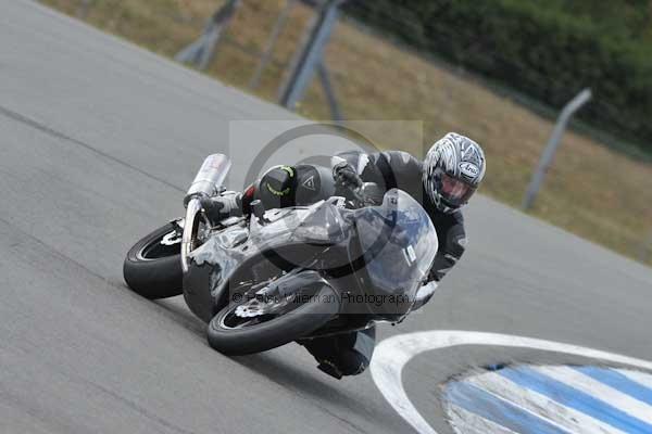 Motorcycle action photographs;Trackday digital images;donington;donington park leicestershire;donington photographs;event digital images;eventdigitalimages;no limits trackday;peter wileman photography;trackday;trackday photos