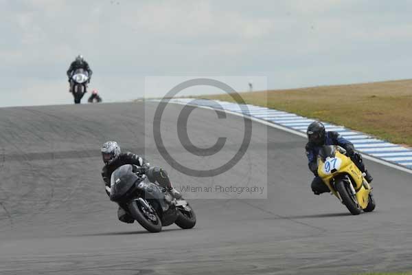 Motorcycle action photographs;Trackday digital images;donington;donington park leicestershire;donington photographs;event digital images;eventdigitalimages;no limits trackday;peter wileman photography;trackday;trackday photos