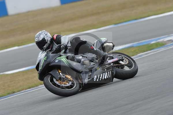 Motorcycle action photographs;Trackday digital images;donington;donington park leicestershire;donington photographs;event digital images;eventdigitalimages;no limits trackday;peter wileman photography;trackday;trackday photos