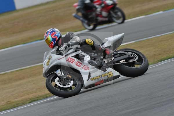 Motorcycle action photographs;Trackday digital images;donington;donington park leicestershire;donington photographs;event digital images;eventdigitalimages;no limits trackday;peter wileman photography;trackday;trackday photos