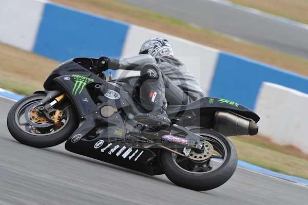 Motorcycle action photographs;Trackday digital images;donington;donington park leicestershire;donington photographs;event digital images;eventdigitalimages;no limits trackday;peter wileman photography;trackday;trackday photos