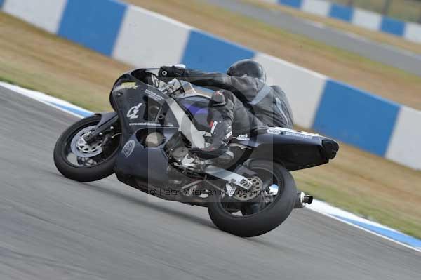 Motorcycle action photographs;Trackday digital images;donington;donington park leicestershire;donington photographs;event digital images;eventdigitalimages;no limits trackday;peter wileman photography;trackday;trackday photos
