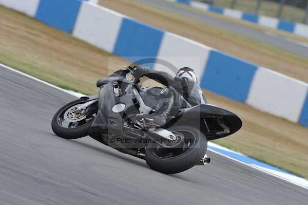 Motorcycle action photographs;Trackday digital images;donington;donington park leicestershire;donington photographs;event digital images;eventdigitalimages;no limits trackday;peter wileman photography;trackday;trackday photos