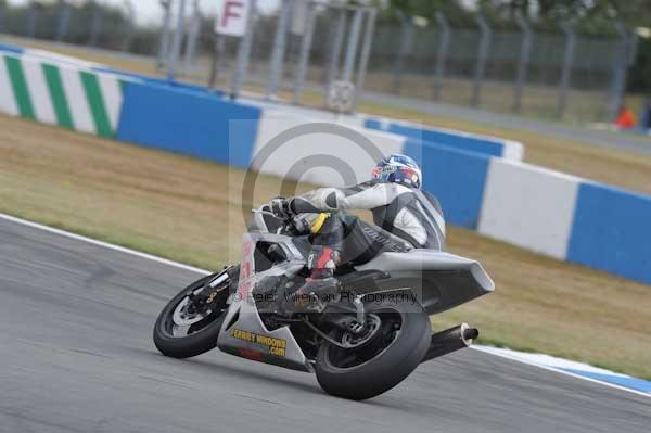 Motorcycle action photographs;Trackday digital images;donington;donington park leicestershire;donington photographs;event digital images;eventdigitalimages;no limits trackday;peter wileman photography;trackday;trackday photos