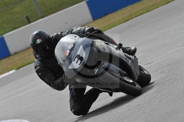 Motorcycle action photographs;Trackday digital images;donington;donington park leicestershire;donington photographs;event digital images;eventdigitalimages;no limits trackday;peter wileman photography;trackday;trackday photos