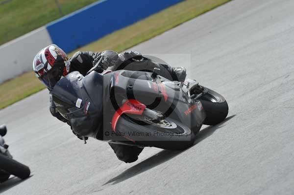 Motorcycle action photographs;Trackday digital images;donington;donington park leicestershire;donington photographs;event digital images;eventdigitalimages;no limits trackday;peter wileman photography;trackday;trackday photos