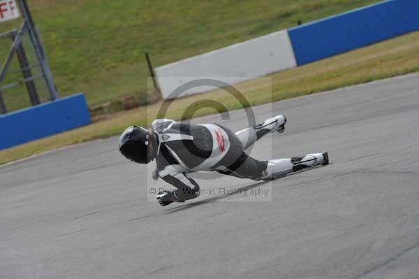 Motorcycle action photographs;Trackday digital images;donington;donington park leicestershire;donington photographs;event digital images;eventdigitalimages;no limits trackday;peter wileman photography;trackday;trackday photos