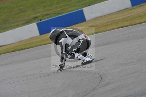 Motorcycle action photographs;Trackday digital images;donington;donington park leicestershire;donington photographs;event digital images;eventdigitalimages;no limits trackday;peter wileman photography;trackday;trackday photos