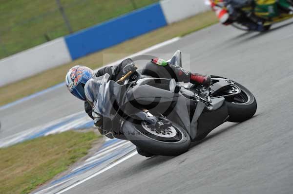 Motorcycle action photographs;Trackday digital images;donington;donington park leicestershire;donington photographs;event digital images;eventdigitalimages;no limits trackday;peter wileman photography;trackday;trackday photos