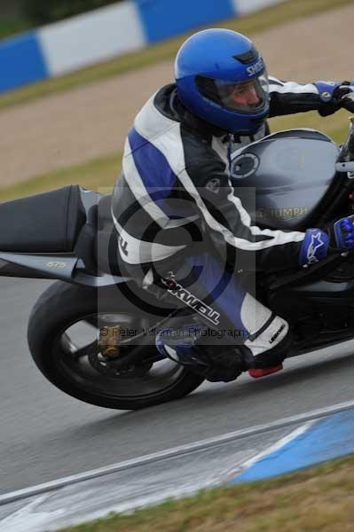 Motorcycle action photographs;Trackday digital images;donington;donington park leicestershire;donington photographs;event digital images;eventdigitalimages;no limits trackday;peter wileman photography;trackday;trackday photos