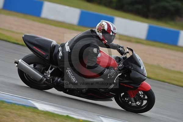 Motorcycle action photographs;Trackday digital images;donington;donington park leicestershire;donington photographs;event digital images;eventdigitalimages;no limits trackday;peter wileman photography;trackday;trackday photos