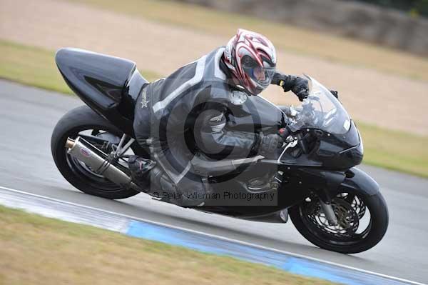 Motorcycle action photographs;Trackday digital images;donington;donington park leicestershire;donington photographs;event digital images;eventdigitalimages;no limits trackday;peter wileman photography;trackday;trackday photos