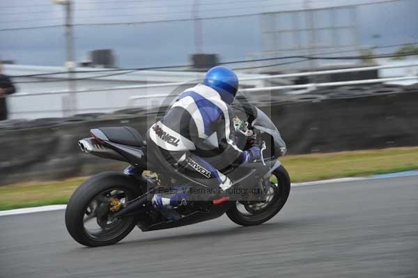 Motorcycle action photographs;Trackday digital images;donington;donington park leicestershire;donington photographs;event digital images;eventdigitalimages;no limits trackday;peter wileman photography;trackday;trackday photos