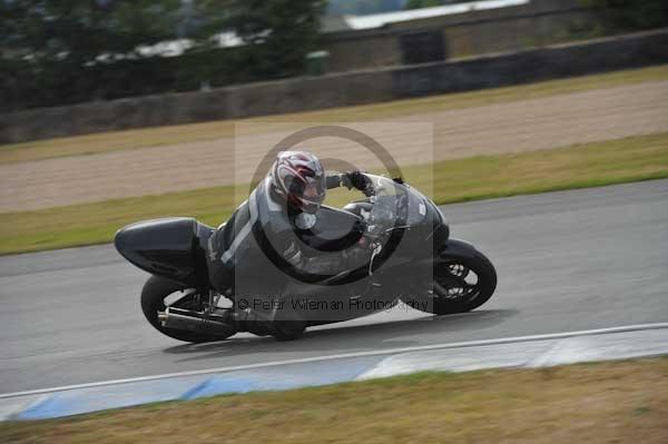 Motorcycle action photographs;Trackday digital images;donington;donington park leicestershire;donington photographs;event digital images;eventdigitalimages;no limits trackday;peter wileman photography;trackday;trackday photos