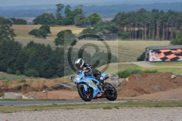 Motorcycle action photographs;Trackday digital images;donington;donington park leicestershire;donington photographs;event digital images;eventdigitalimages;no limits trackday;peter wileman photography;trackday;trackday photos