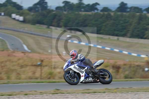Motorcycle action photographs;Trackday digital images;donington;donington park leicestershire;donington photographs;event digital images;eventdigitalimages;no limits trackday;peter wileman photography;trackday;trackday photos