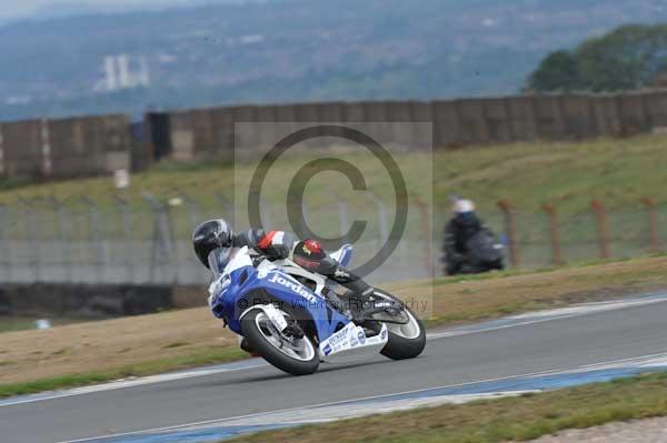 Motorcycle action photographs;Trackday digital images;donington;donington park leicestershire;donington photographs;event digital images;eventdigitalimages;no limits trackday;peter wileman photography;trackday;trackday photos