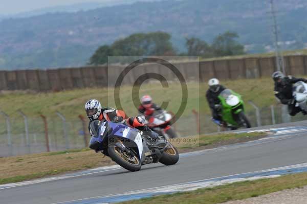 Motorcycle action photographs;Trackday digital images;donington;donington park leicestershire;donington photographs;event digital images;eventdigitalimages;no limits trackday;peter wileman photography;trackday;trackday photos