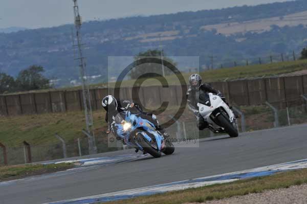 Motorcycle action photographs;Trackday digital images;donington;donington park leicestershire;donington photographs;event digital images;eventdigitalimages;no limits trackday;peter wileman photography;trackday;trackday photos