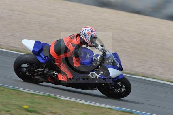 Motorcycle action photographs;Trackday digital images;donington;donington park leicestershire;donington photographs;event digital images;eventdigitalimages;no limits trackday;peter wileman photography;trackday;trackday photos