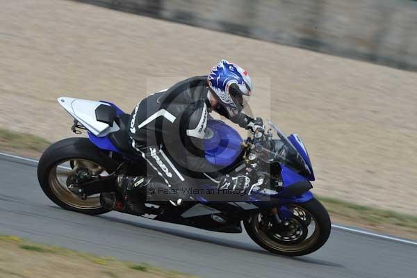Motorcycle action photographs;Trackday digital images;donington;donington park leicestershire;donington photographs;event digital images;eventdigitalimages;no limits trackday;peter wileman photography;trackday;trackday photos