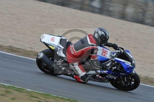 Motorcycle action photographs;Trackday digital images;donington;donington park leicestershire;donington photographs;event digital images;eventdigitalimages;no limits trackday;peter wileman photography;trackday;trackday photos