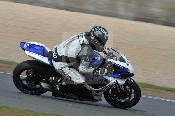 Motorcycle action photographs;Trackday digital images;donington;donington park leicestershire;donington photographs;event digital images;eventdigitalimages;no limits trackday;peter wileman photography;trackday;trackday photos