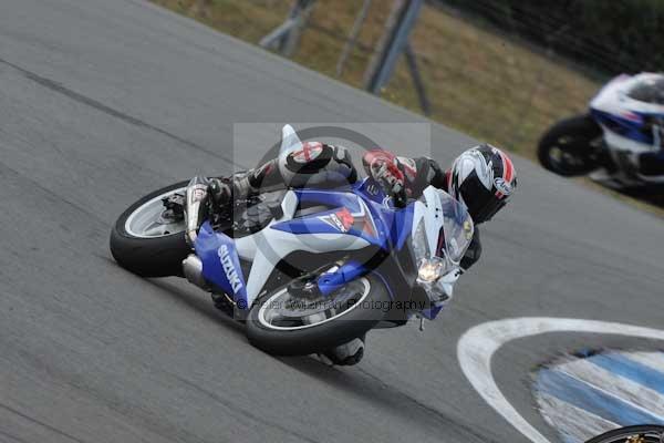 Motorcycle action photographs;Trackday digital images;donington;donington park leicestershire;donington photographs;event digital images;eventdigitalimages;no limits trackday;peter wileman photography;trackday;trackday photos