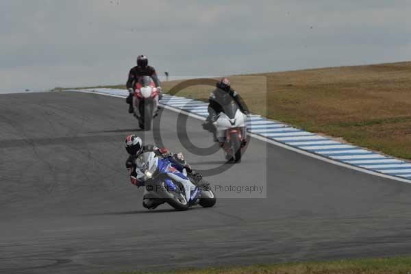 Motorcycle action photographs;Trackday digital images;donington;donington park leicestershire;donington photographs;event digital images;eventdigitalimages;no limits trackday;peter wileman photography;trackday;trackday photos