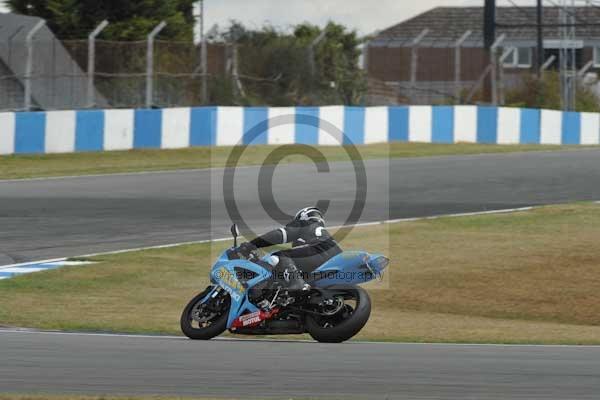 Motorcycle action photographs;Trackday digital images;donington;donington park leicestershire;donington photographs;event digital images;eventdigitalimages;no limits trackday;peter wileman photography;trackday;trackday photos