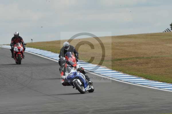 Motorcycle action photographs;Trackday digital images;donington;donington park leicestershire;donington photographs;event digital images;eventdigitalimages;no limits trackday;peter wileman photography;trackday;trackday photos
