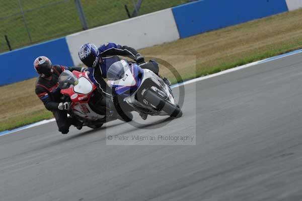 Motorcycle action photographs;Trackday digital images;donington;donington park leicestershire;donington photographs;event digital images;eventdigitalimages;no limits trackday;peter wileman photography;trackday;trackday photos