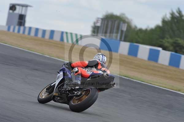 Motorcycle action photographs;Trackday digital images;donington;donington park leicestershire;donington photographs;event digital images;eventdigitalimages;no limits trackday;peter wileman photography;trackday;trackday photos
