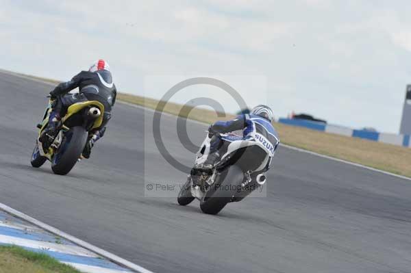 Motorcycle action photographs;Trackday digital images;donington;donington park leicestershire;donington photographs;event digital images;eventdigitalimages;no limits trackday;peter wileman photography;trackday;trackday photos