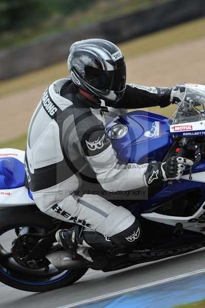 Motorcycle action photographs;Trackday digital images;donington;donington park leicestershire;donington photographs;event digital images;eventdigitalimages;no limits trackday;peter wileman photography;trackday;trackday photos