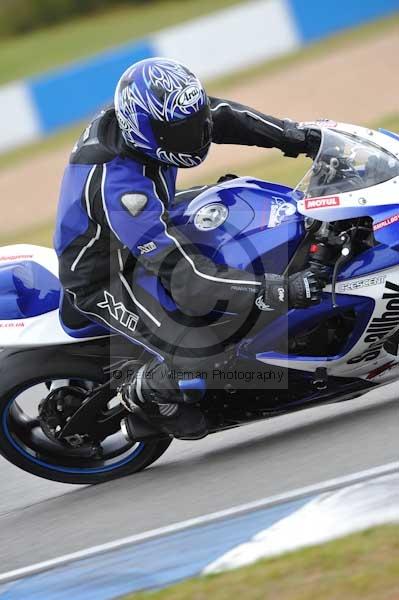 Motorcycle action photographs;Trackday digital images;donington;donington park leicestershire;donington photographs;event digital images;eventdigitalimages;no limits trackday;peter wileman photography;trackday;trackday photos