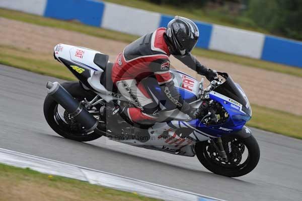 Motorcycle action photographs;Trackday digital images;donington;donington park leicestershire;donington photographs;event digital images;eventdigitalimages;no limits trackday;peter wileman photography;trackday;trackday photos