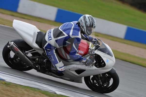 Motorcycle action photographs;Trackday digital images;donington;donington park leicestershire;donington photographs;event digital images;eventdigitalimages;no limits trackday;peter wileman photography;trackday;trackday photos
