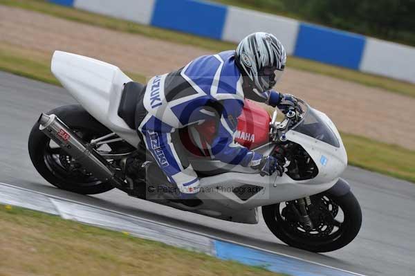 Motorcycle action photographs;Trackday digital images;donington;donington park leicestershire;donington photographs;event digital images;eventdigitalimages;no limits trackday;peter wileman photography;trackday;trackday photos