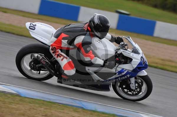 Motorcycle action photographs;Trackday digital images;donington;donington park leicestershire;donington photographs;event digital images;eventdigitalimages;no limits trackday;peter wileman photography;trackday;trackday photos