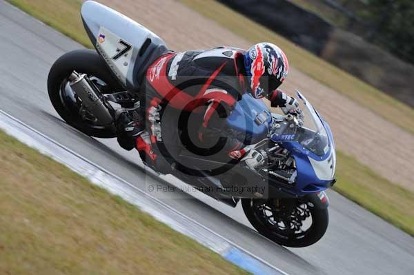 Motorcycle action photographs;Trackday digital images;donington;donington park leicestershire;donington photographs;event digital images;eventdigitalimages;no limits trackday;peter wileman photography;trackday;trackday photos