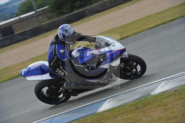 Motorcycle action photographs;Trackday digital images;donington;donington park leicestershire;donington photographs;event digital images;eventdigitalimages;no limits trackday;peter wileman photography;trackday;trackday photos