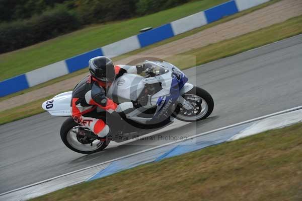 Motorcycle action photographs;Trackday digital images;donington;donington park leicestershire;donington photographs;event digital images;eventdigitalimages;no limits trackday;peter wileman photography;trackday;trackday photos