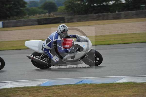 Motorcycle action photographs;Trackday digital images;donington;donington park leicestershire;donington photographs;event digital images;eventdigitalimages;no limits trackday;peter wileman photography;trackday;trackday photos